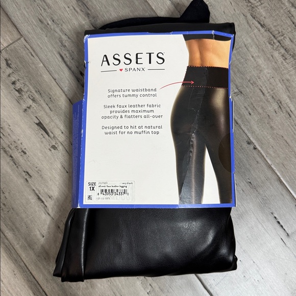 SPANX ASSETS ALL OVER BLACK FAUX LEATHER PLUS SIZE SHAPING LEGGINGS **NWT** - Picture 4 of 6